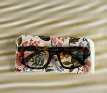 Load image into Gallery viewer, Amalfi Gardens Floral Padded Glasses Case – Linen Cotton Quilted Sleeve for Sunglasses & Reading Glasses | Stylish Protective Cover