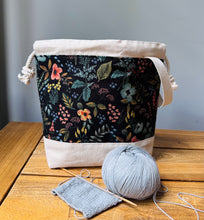 Load image into Gallery viewer, Black Amalfi floral project bag