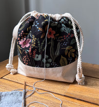 Load image into Gallery viewer, Black Amalfi floral project bag