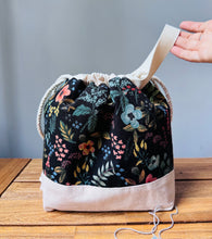 Load image into Gallery viewer, Black Amalfi floral project bag