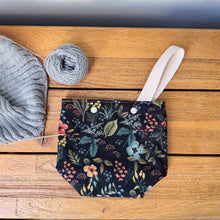 Load image into Gallery viewer, Black Amalfi gardens mini project bag with handle