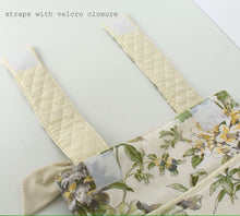 Load image into Gallery viewer, White Hydrangea walker bag