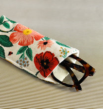 Load image into Gallery viewer, Camont Floral Padded Glasses Case – Linen Cotton Quilted Sleeve for Sunglasses &amp; Reading Glasses | Stylish Protective Cover
