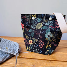 Load image into Gallery viewer, Black Amalfi gardens mini project bag with handle
