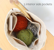 Load image into Gallery viewer, Vintage foliage craft project bag
