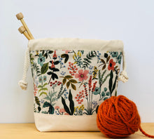 Load image into Gallery viewer, Rifle paper Co floral project bag for crafters
