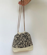 Load image into Gallery viewer, Figo modern crafters project bag
